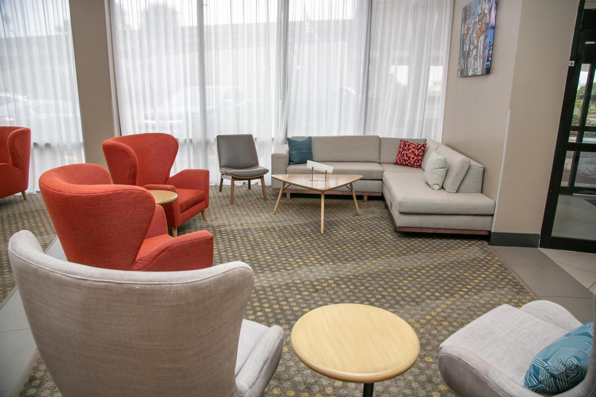 Hotel Holiday New Orleans West Bank Tower By Ihg